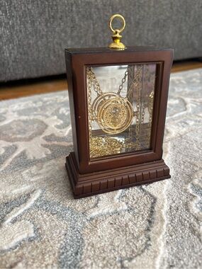 Harry Potter Hermione Granger Time Turner Necklace Gold and Wooden Display Case